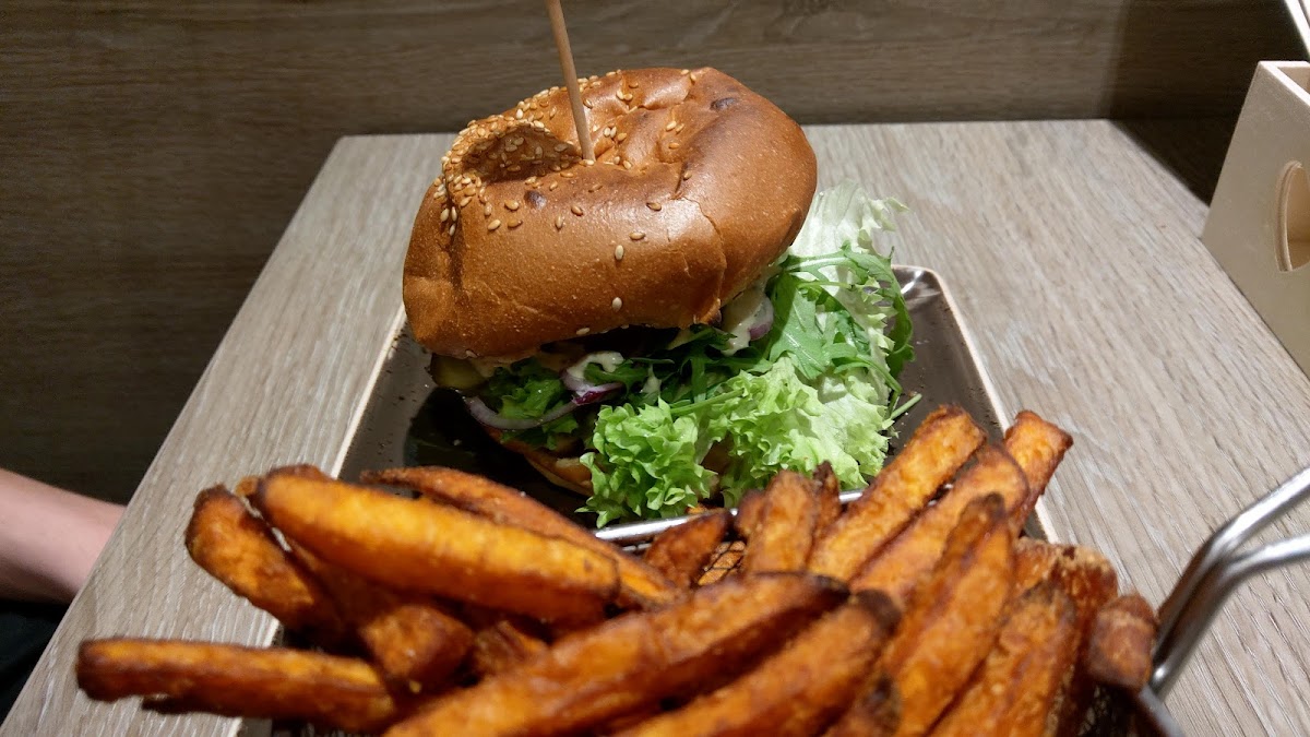 Restaurant Irem - Döner & Pizzeria-7